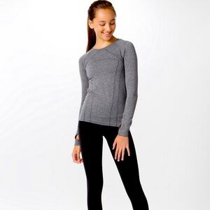 Ivivva by Lululemon Fly Tech Fitted Girls Long Sleeve Grey Heather Shirt, Sz 10